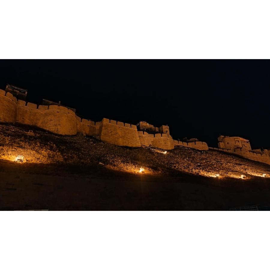 Relax Inn Jaisalmer Bagian luar foto