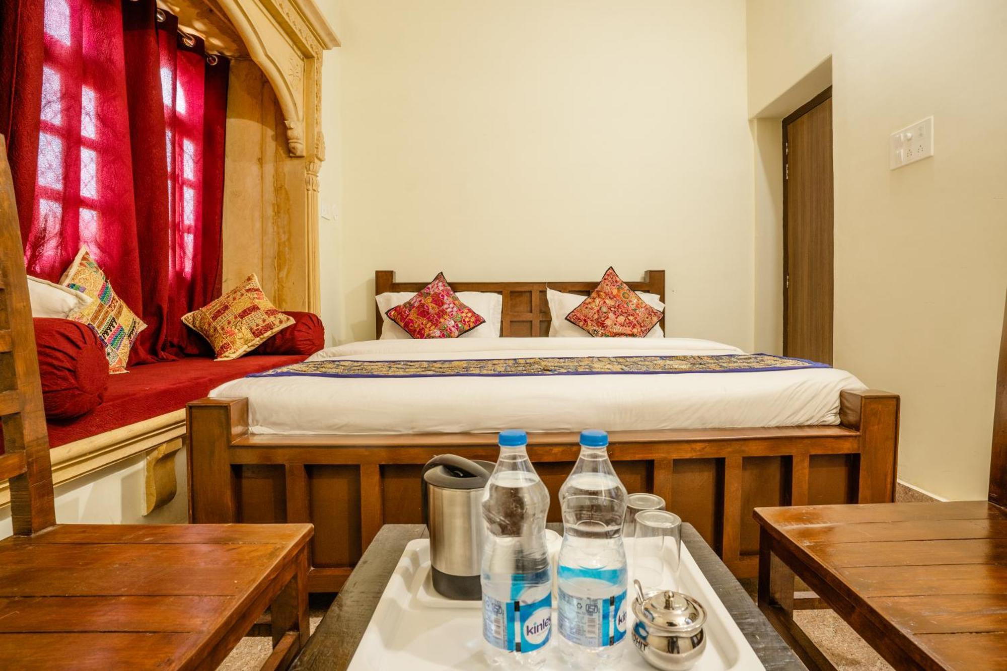 Relax Inn Jaisalmer Bagian luar foto